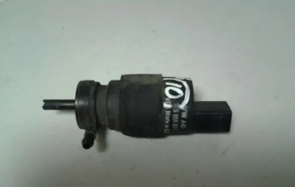 Audi A6 S6 C6 4F Windscreen/windshield washer pump 1J5955651