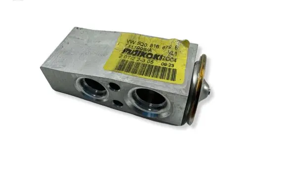 Volkswagen Tiguan Air conditioning (A/C) expansion valve 5Q0816679B T11199B 5WC816103