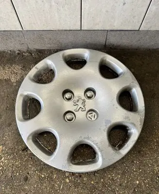 Peugeot 307 R15 wheel hub/cap/trim 9637540880 9406