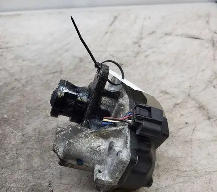 Nissan Qashqai EGR valve H8201061904 147101478R 223705083