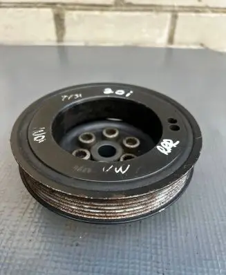 Skoda Octavia Mk2 (1Z) Crankshaft pulley 06F105243J