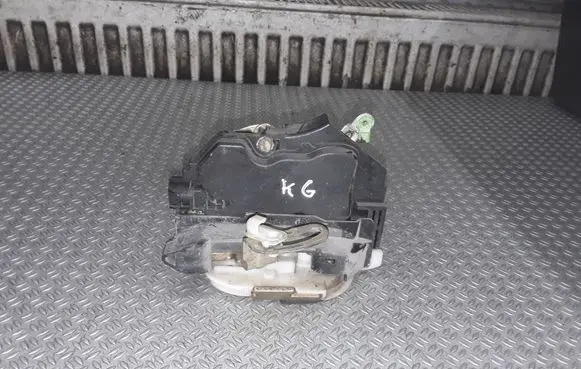 Mitsubishi Lancer Rear door lock