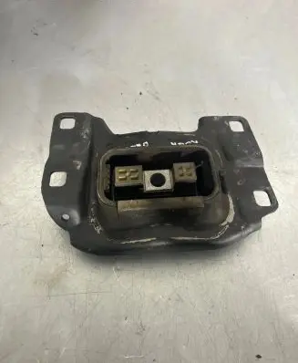 Ford Kuga I Engine mount bracket 349325C