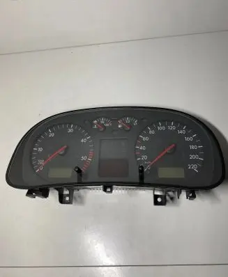 Volkswagen Golf IV Speedometer (instrument cluster) 1J0920822B 0916809039 0263618182