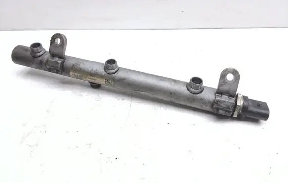Mercedes-Benz E A207 Fuel main line pipe A6420703095