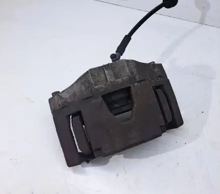 Volvo XC90 Front brake caliper 30657303