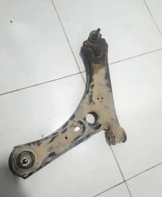 Skoda Yeti (5L) Front lower control arm/wishbone Nocode