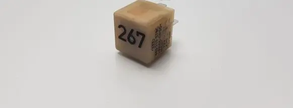 Volkswagen PASSAT B5.5 Other relay 443919578C