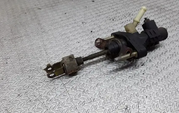 Toyota Corolla E120 E130 Clutch master cylinder