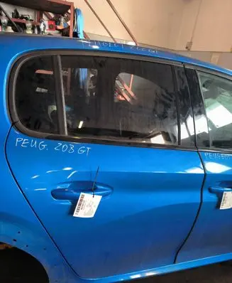 Peugeot 208 II Rear door ESM