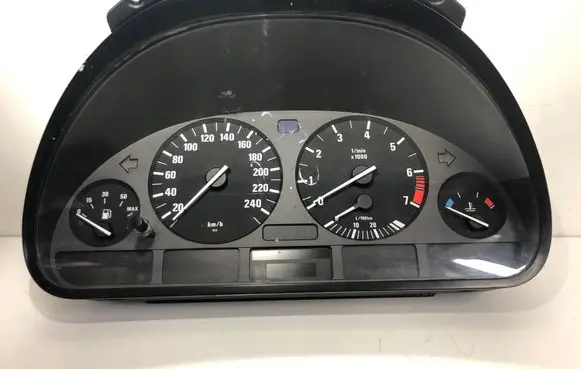 BMW 5 E39 Speedometer (instrument cluster) 8372359 62118372359