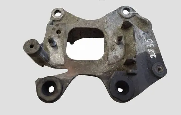 Renault Laguna III Engine mounting bracket 112210001R