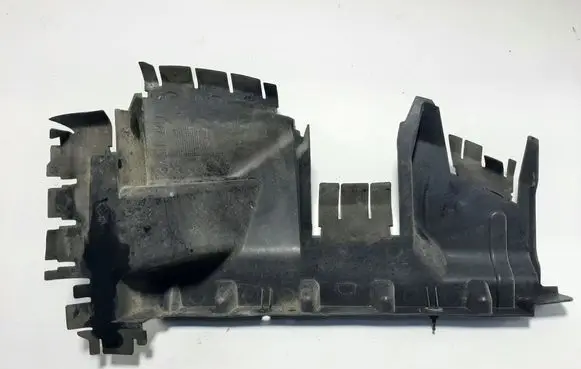 Peugeot 5008 Intercooler air guide/duct channel 9686009480