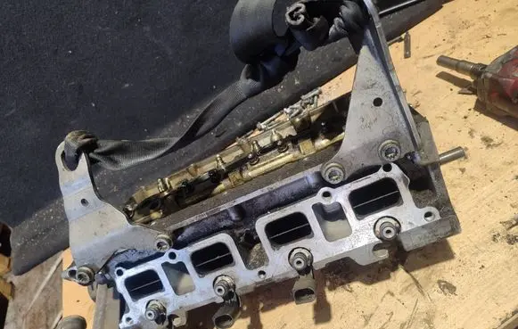 Volkswagen Tiguan Engine head 03C103358BA