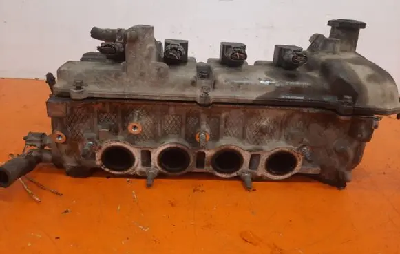 Audi A8 S8 D3 4E Engine head ZY01