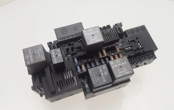 Mercedes-Benz C W205 Fuse module A2229063202