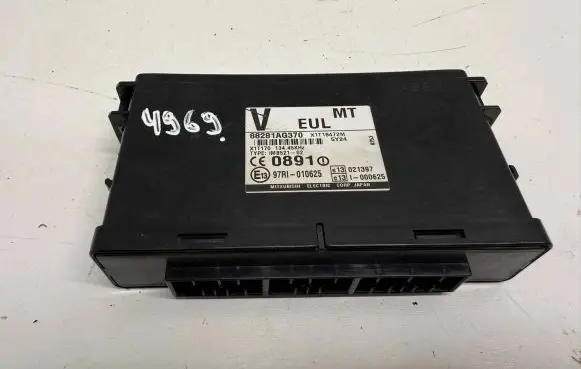 Subaru Outback Immobilizer control unit/module 88281AG370 97RI010625 X1T18472M