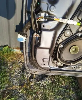 Mazda 3 I Front door