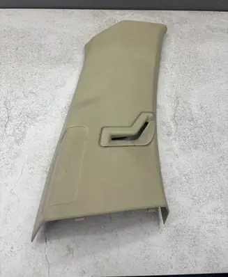 Volvo XC90 (C) pillar trim 1110136