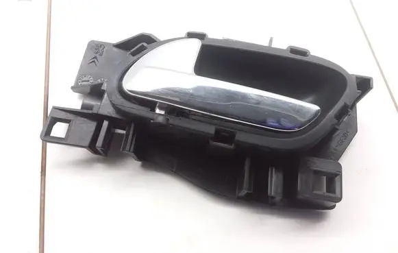 Peugeot 5008 Front door interior handle 9683446877 9683446177