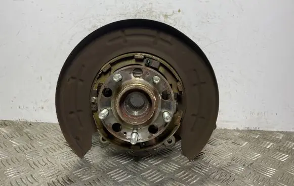KIA Sorento Rear wheel hub