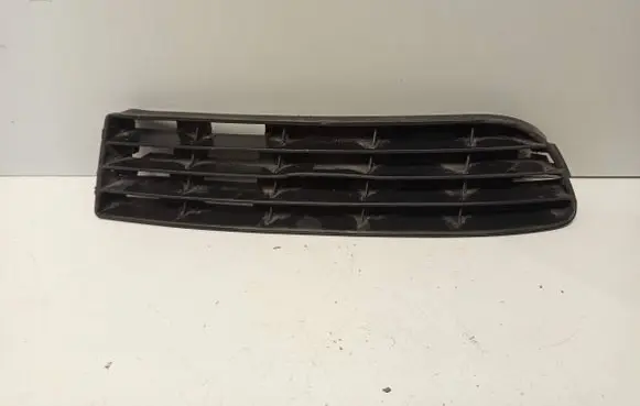 Audi A6 S6 C4 4A Front bumper lower grill 4A0807346A