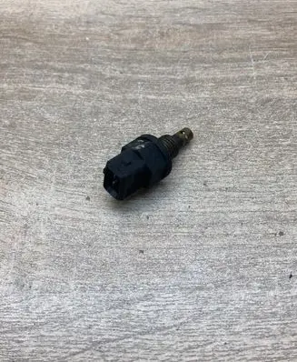 Audi A8 S8 D2 4D Intake air temperature sensor 078906161