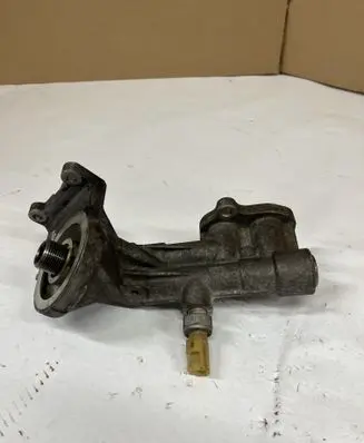 Ford Mustang V Oil filter mounting bracket BL3E6884HA