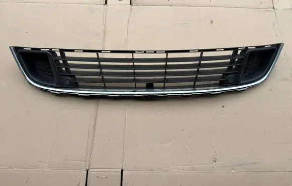 Citroen C5 Front bumper lower grill 9681052677 820058600