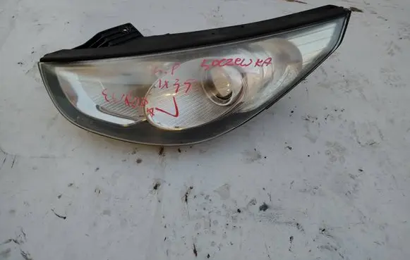 Hyundai ix35 Headlight/headlamp 