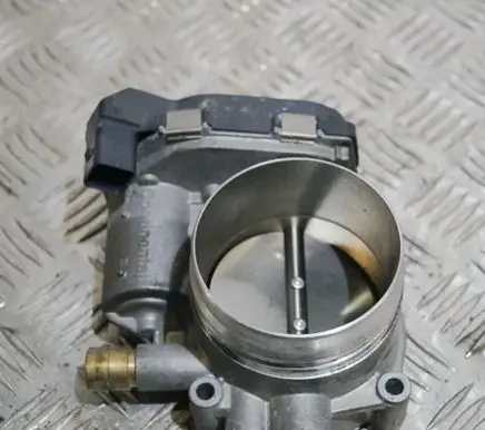 BMW 3 F30 F35 F31 Throttle valve A2C83004100 7597871