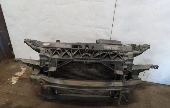 Seat Leon (1P) Radiator support slam panel