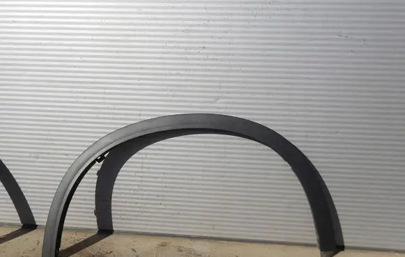 Suzuki Vitara (LY) Fender trim (molding)