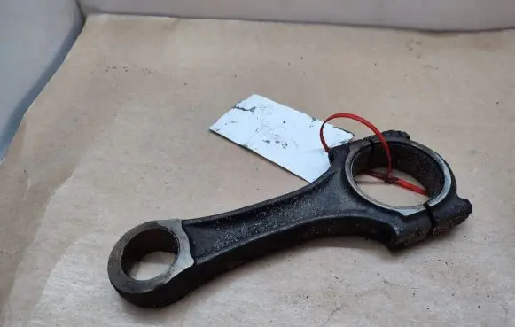 Peugeot 4007 Connecting rod/conrod 