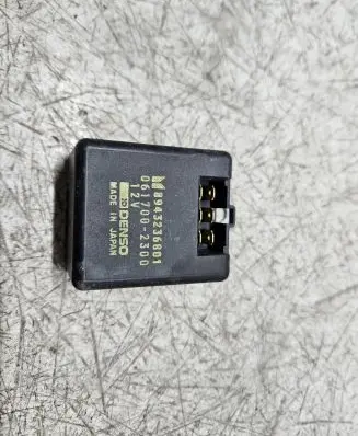 Opel Monterey Other relay 0617002300
