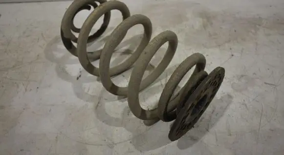 Opel Zafira C Rear coil spring