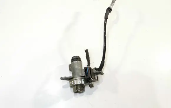 Audi A4 S4 B6 8E 8H Tailgate exterior lock 8E0827573