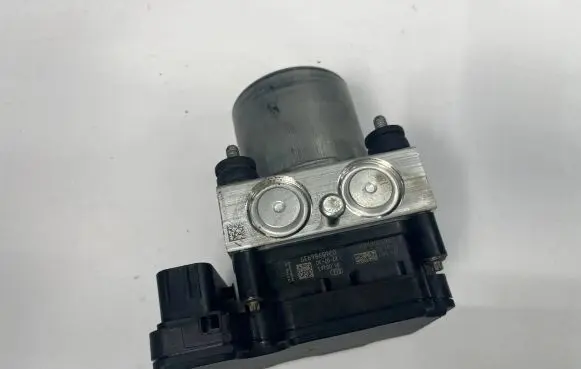 Mercedes-Benz A W177 ABS Pump A1779002710 A1779013505