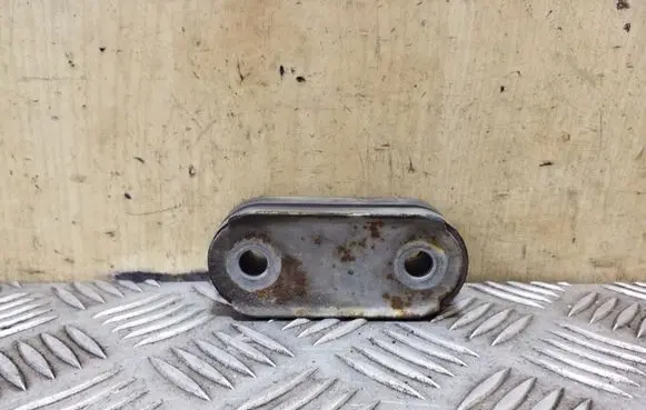 Subaru Outback Gearbox mount