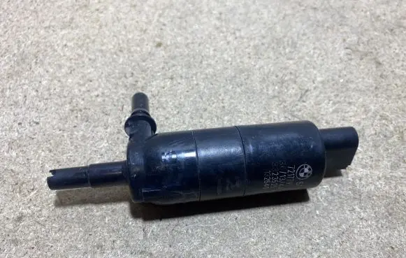 BMW 1 F20 F21 Headlight washer pump 7217792 13264011 3323525