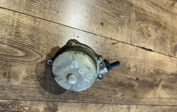 Vacuum pump