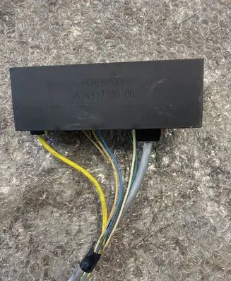 Peugeot 508 RXH Fuse module 9674917380