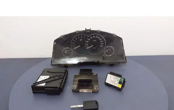 Opel Meriva A Engine control unit/module ECU 12242000