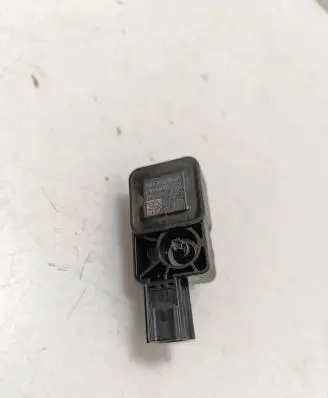 Opel Insignia A Airbag deployment crash/impact sensor 13593676