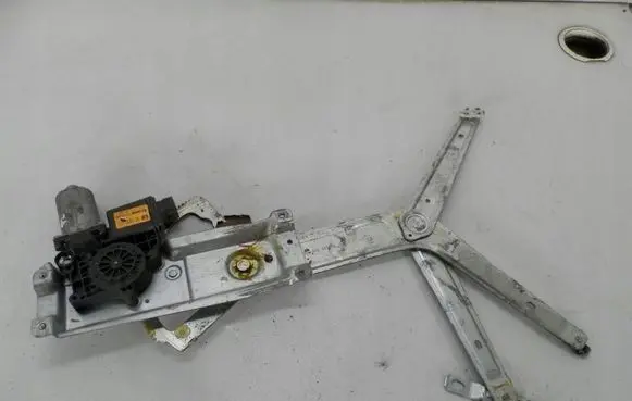Opel Tigra A Front door window regulator with motor 90520201