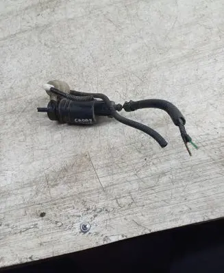 Volkswagen Caddy Windscreen/windshield washer pump 1T0955651A 3028143