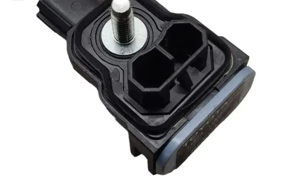 Lexus RX 450H Airbag deployment crash/impact sensor 8983A47010 4689000011