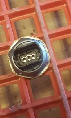 Fuel pressure sensor
