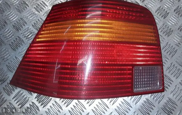 Volkswagen Golf IV Rear/tail lights 37750748