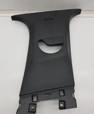 Peugeot 2008 II (C) pillar trim 9826831177 9820799277 SP9163